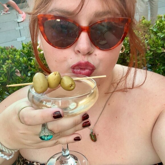 Meet your Posher, Emie - Picture 8 of 10